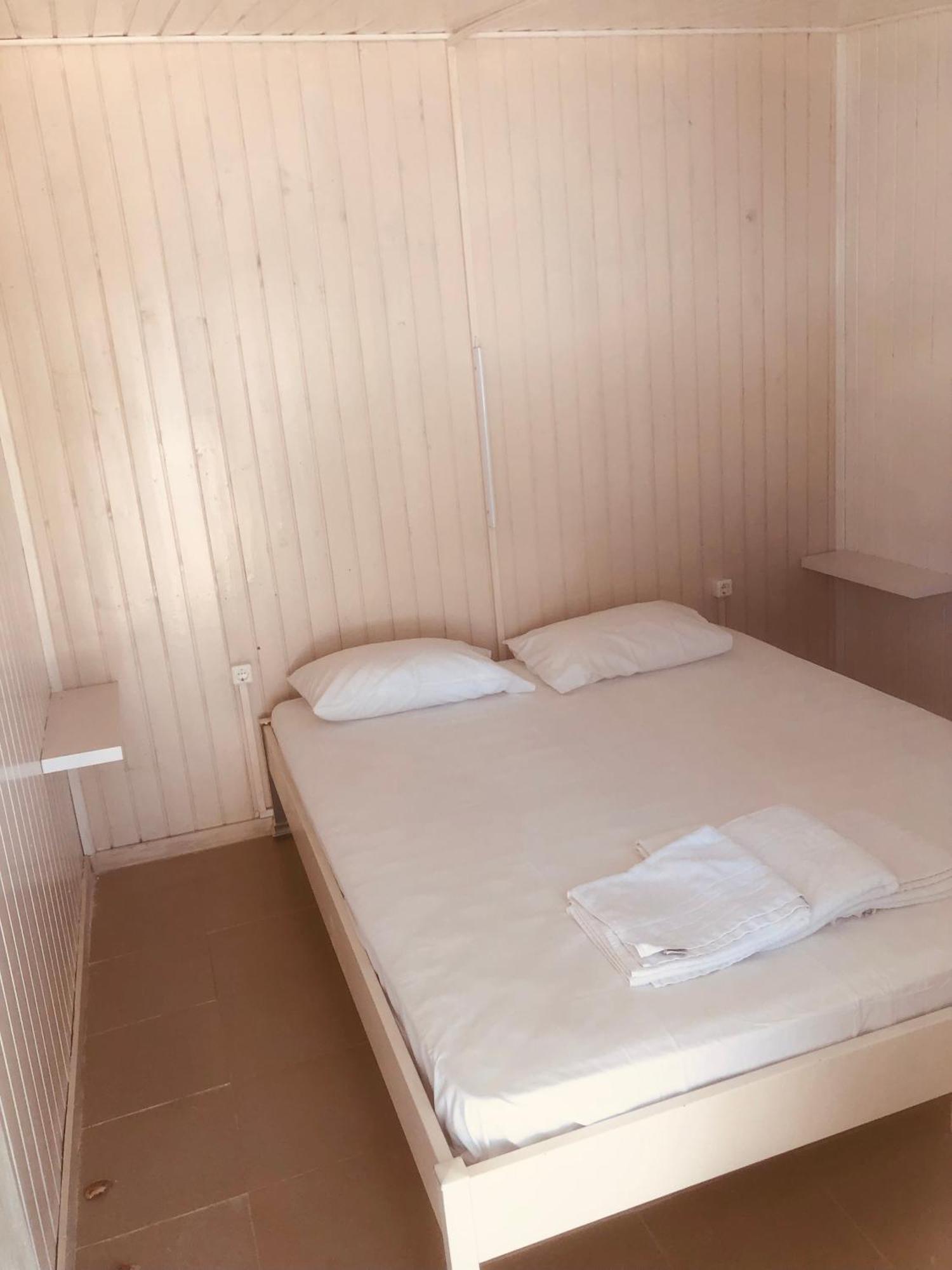 Barreira Beachfront Rooms 6 卡拉马塔 外观 照片