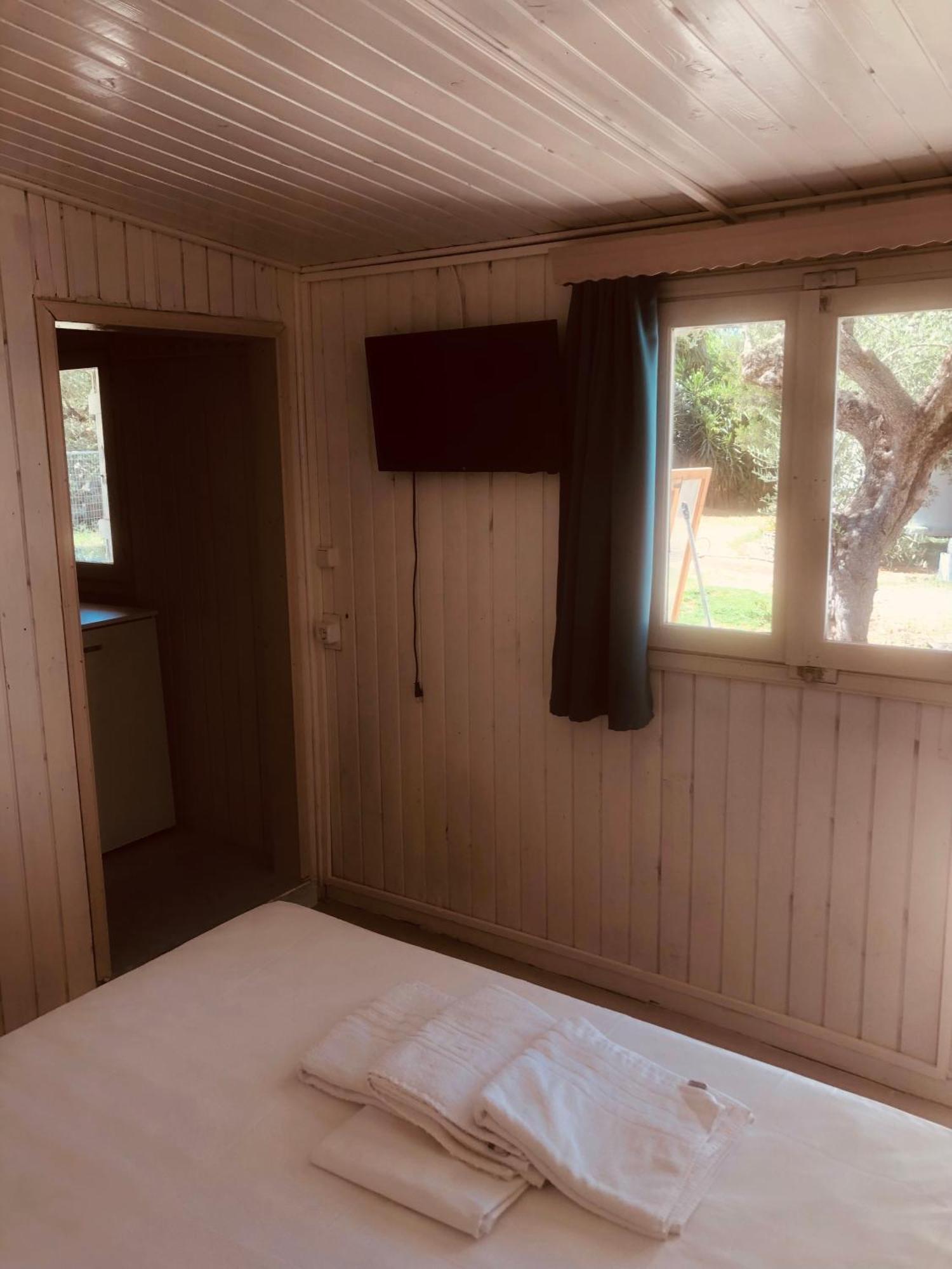 Barreira Beachfront Rooms 6 卡拉马塔 外观 照片